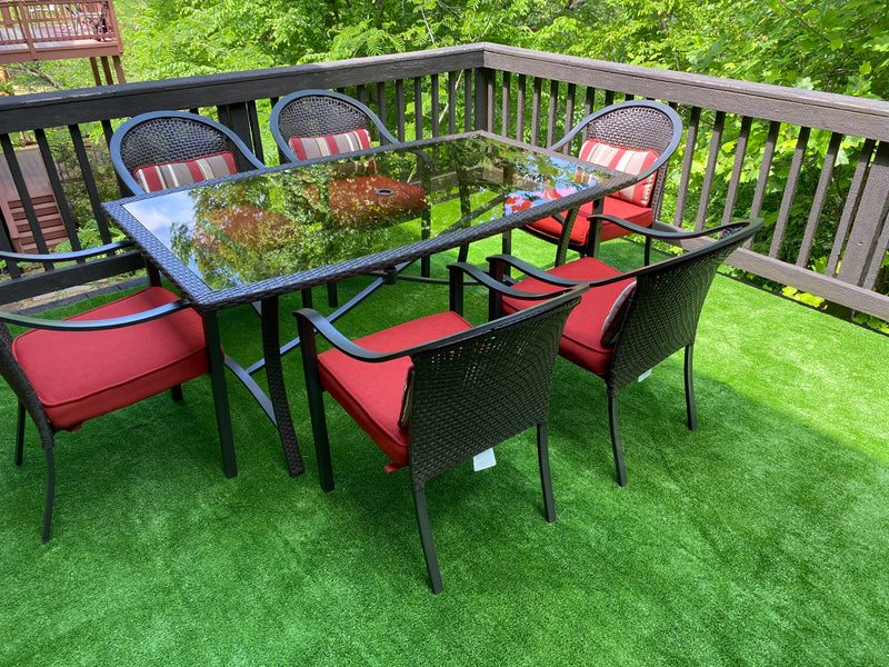 How to remove the pet Odors from an artificial grass lawn?