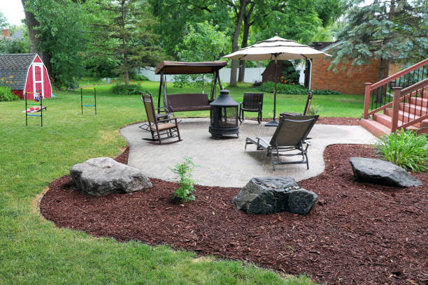 Is artificial turf the best choice for a small patio? - Pet Grows