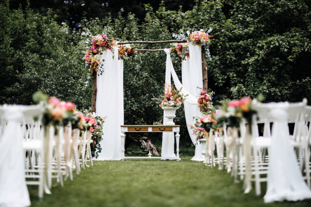 How to use artificial turf to create a one-of-a-kind wedding?