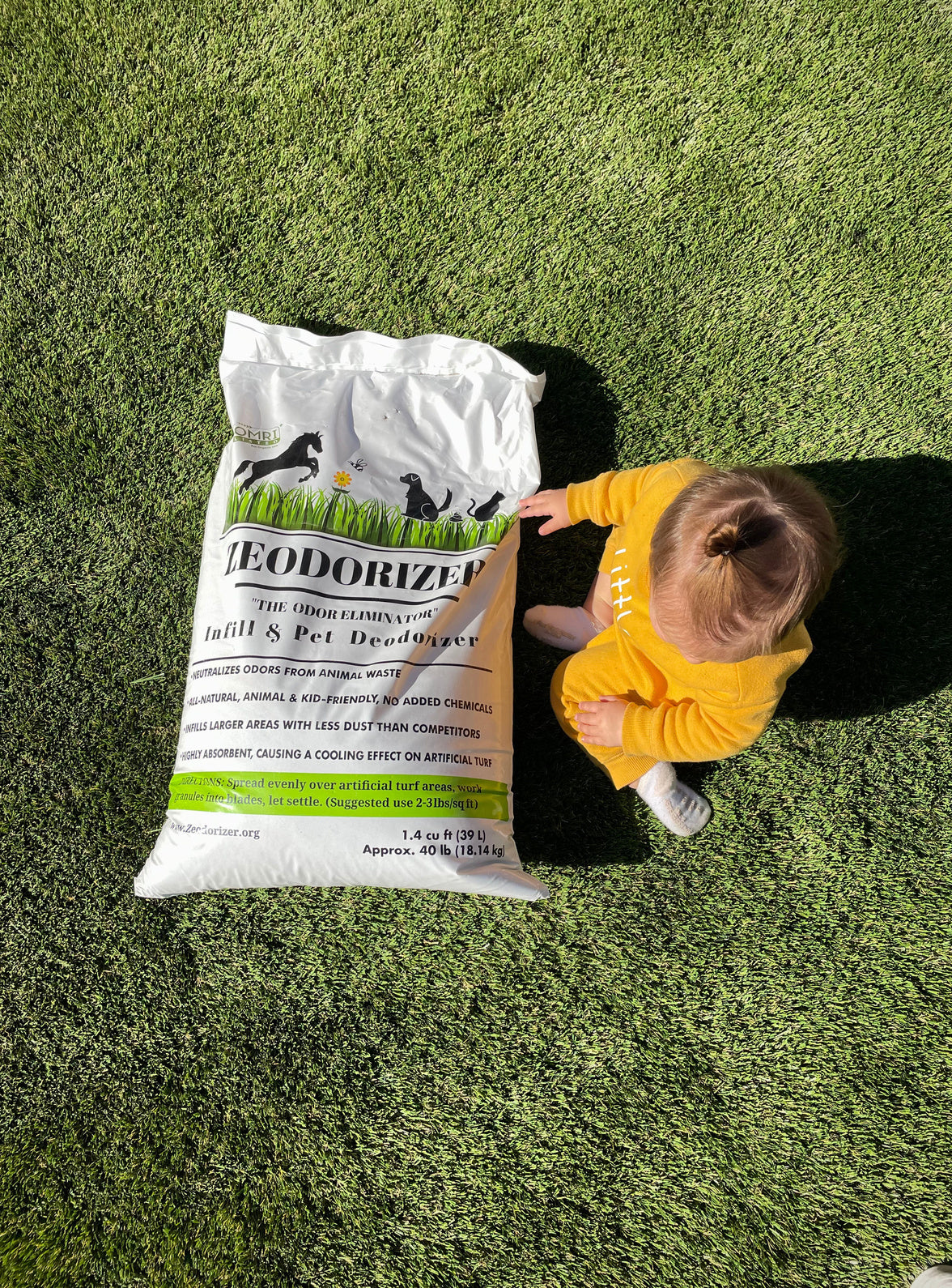All-Natural Pet-Friendly Turf Infill & Deodorizer – 40 lb